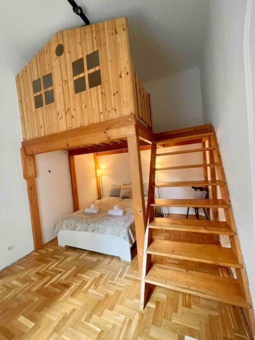 Knezits Spacious Ac Terrace Free Parking Будапеща Екстериор снимка